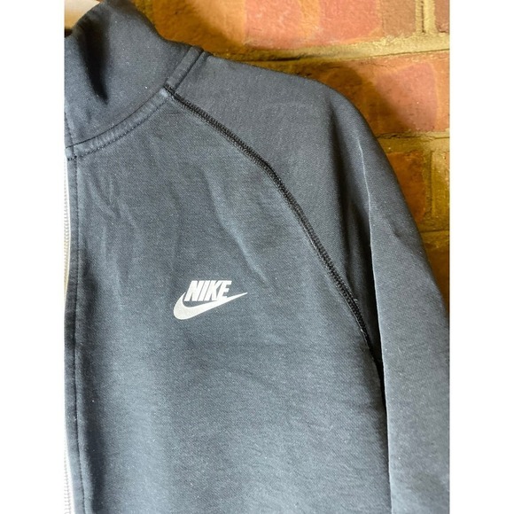 Nike Modern Essentials Half-Zip Sweatshirt - Picture 3 of 5